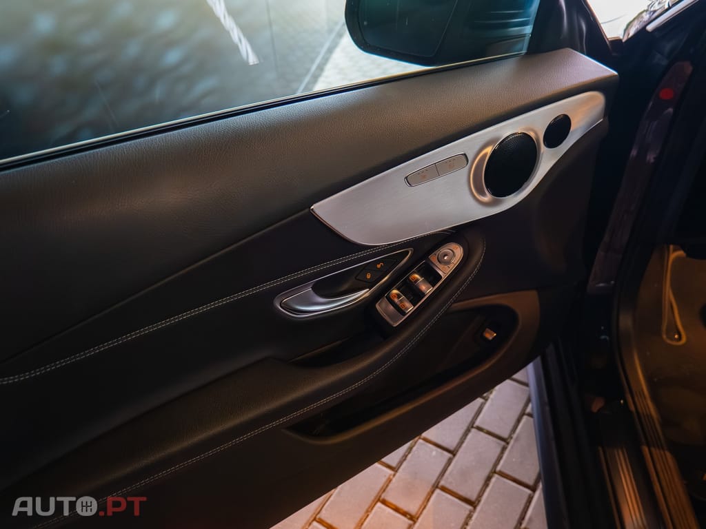 Mercedes-Benz C 200 Cabrio 9G-Tronic AMG Line