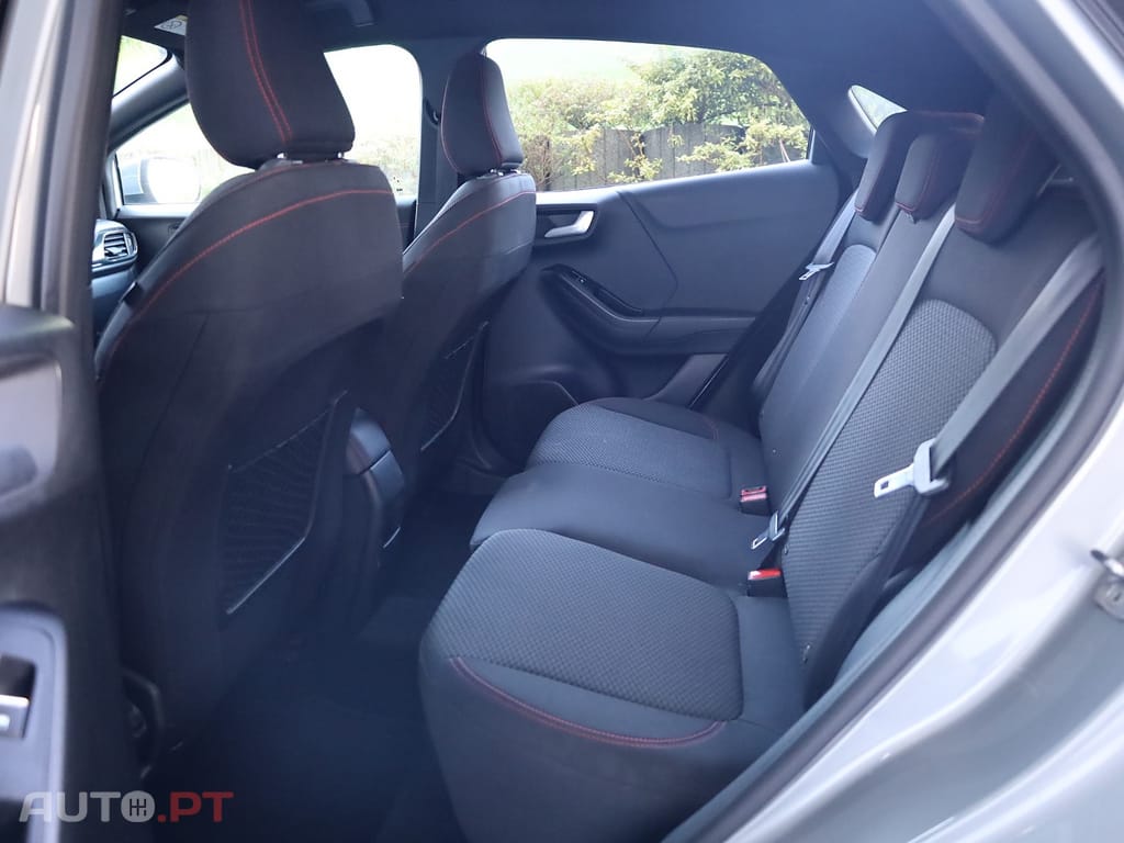 Ford Puma EcoBoost MHEV ST-Line Aut