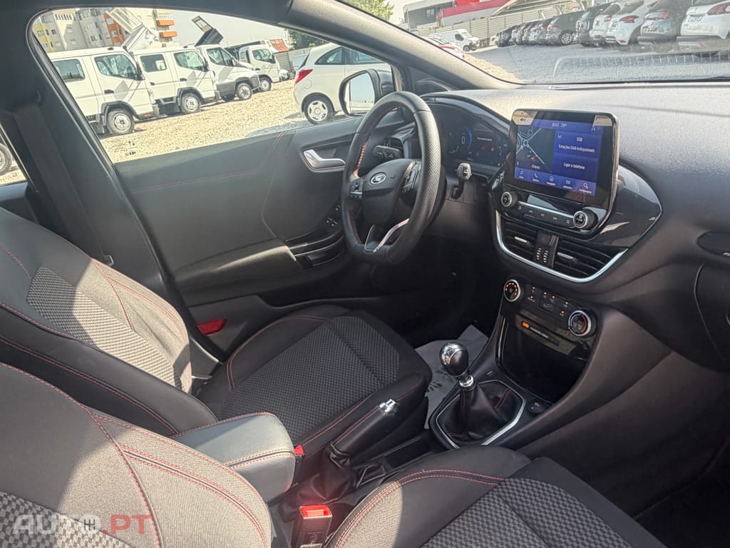 Ford Puma 1.0 EcoBoost MHEV ST-Line