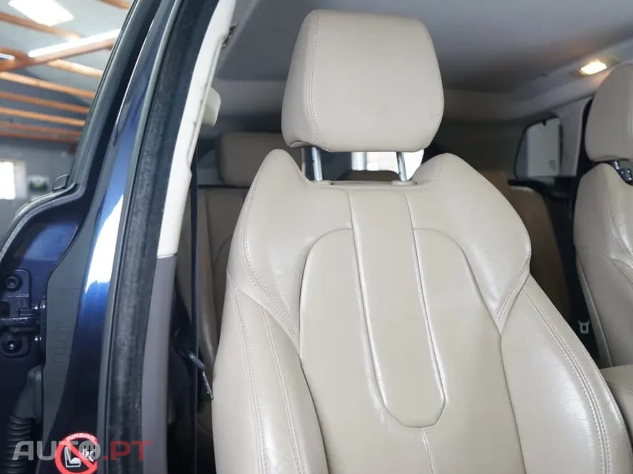 Land Rover Evoque 2.2 eD4 Pure