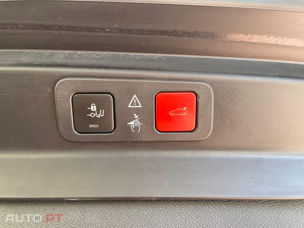 Peugeot 5008 1.5 BlueHDi Allure