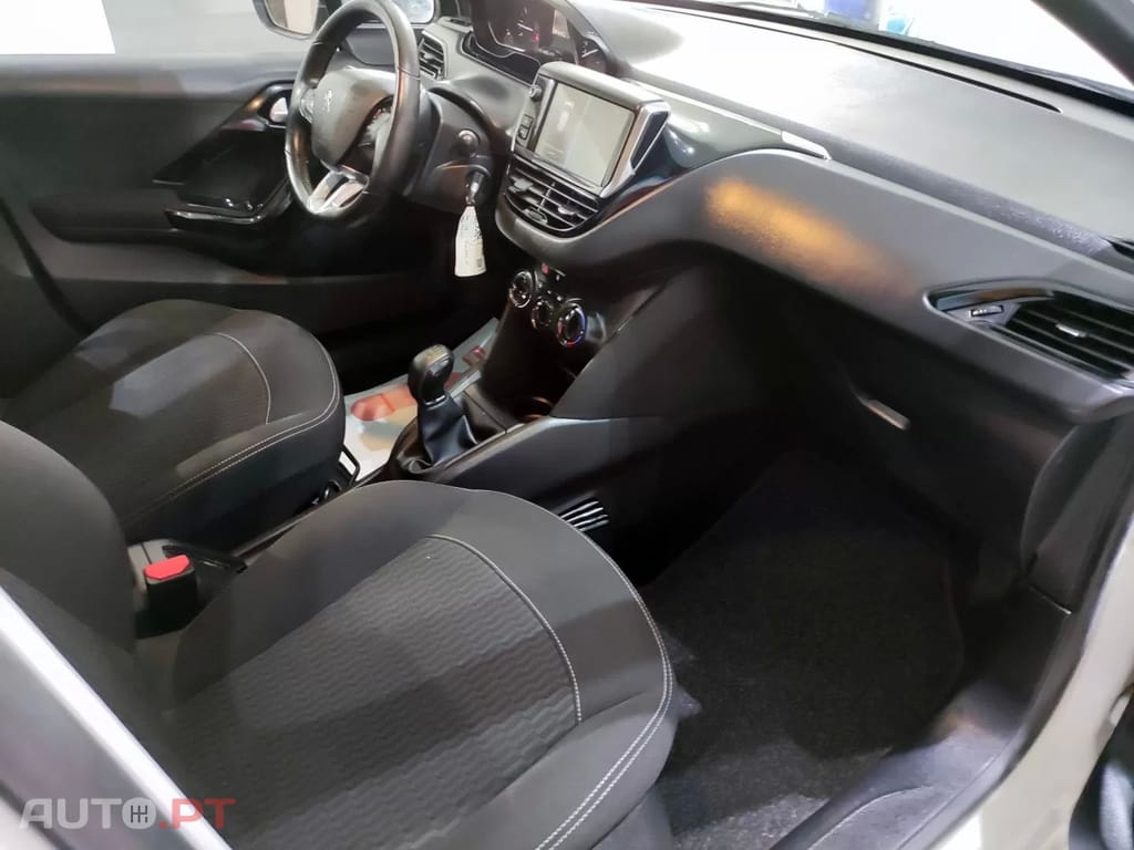 Peugeot 208 1.2 PureTech Active