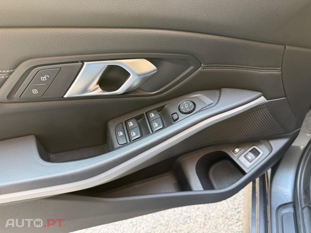 BMW 320 e Line Luxury Auto