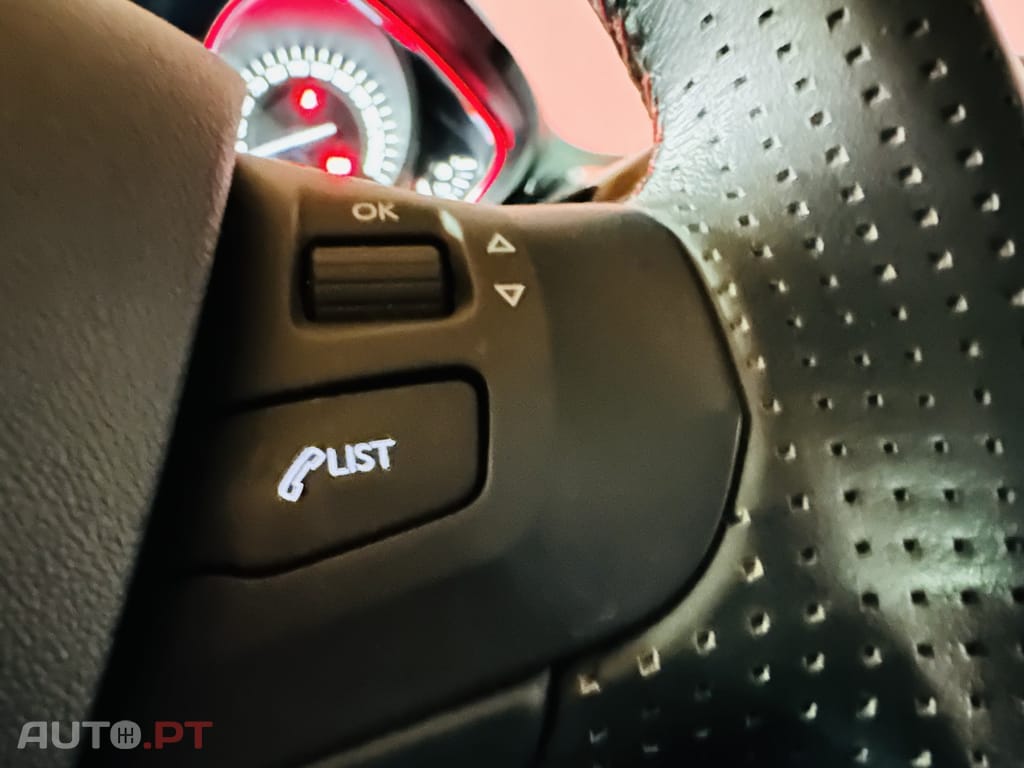 Peugeot 2008 1.2 PureTech GT Line EAT6