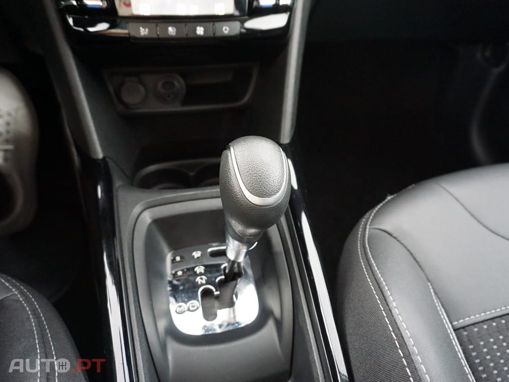 Peugeot 2008 1.2 PureTech Allure EAT6