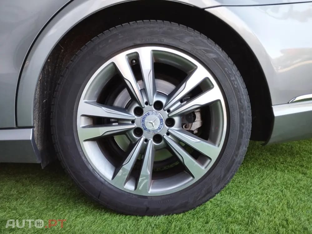 Mercedes-Benz E 300 Bluetec Hybrid Avantgarde