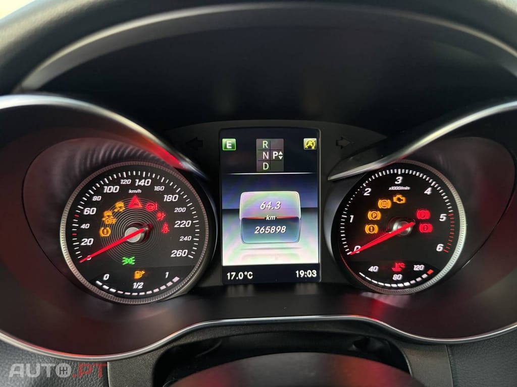 Mercedes-Benz C 200 d Station 7G-TRONIC AMG Line