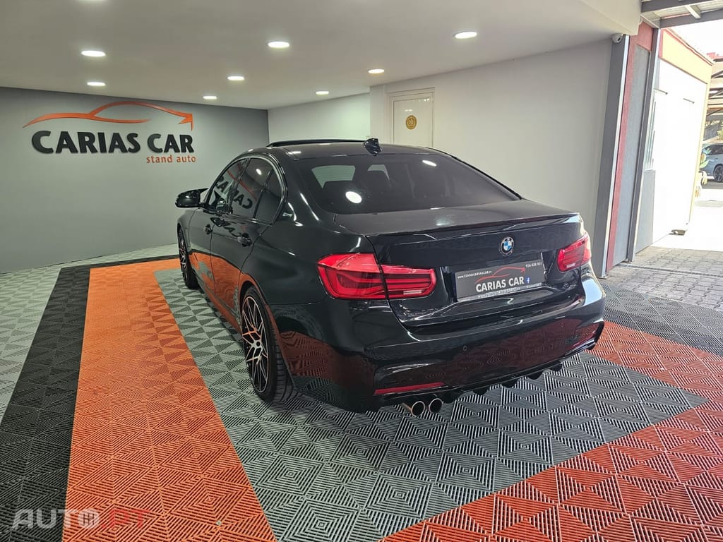 BMW 330 iPerformance Pack M