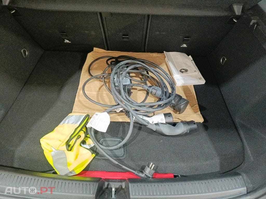 Mercedes-Benz A 250 e Style Plus