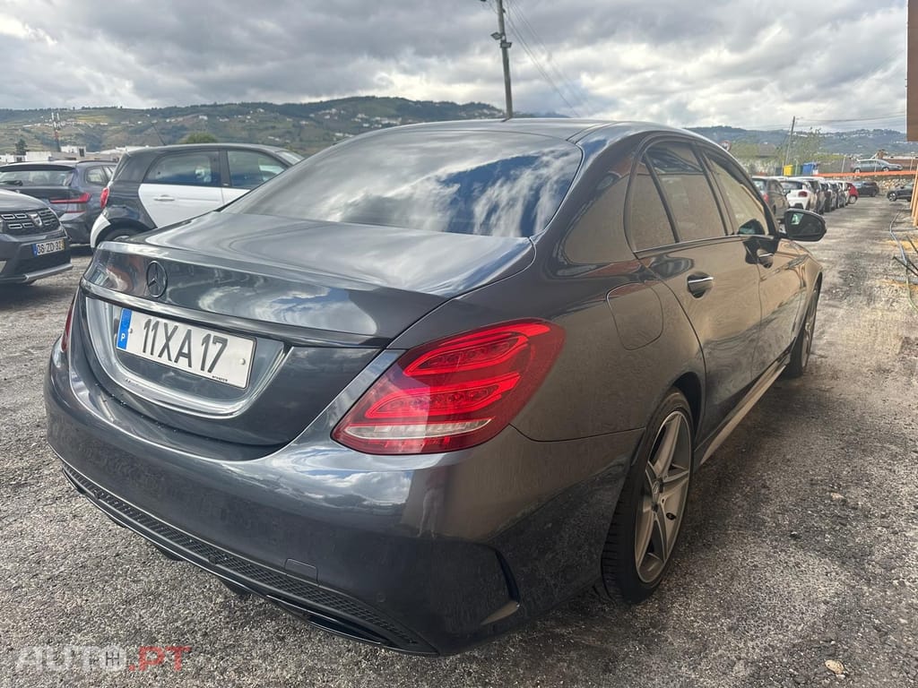 Mercedes-Benz C 220 Bluetec AMG LINE