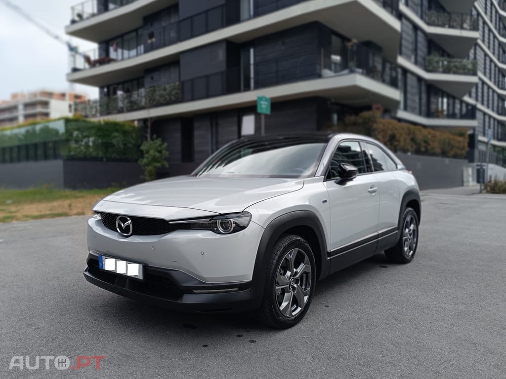 Mazda CX-30 e-SKYACTIV Makoto Urban Expression