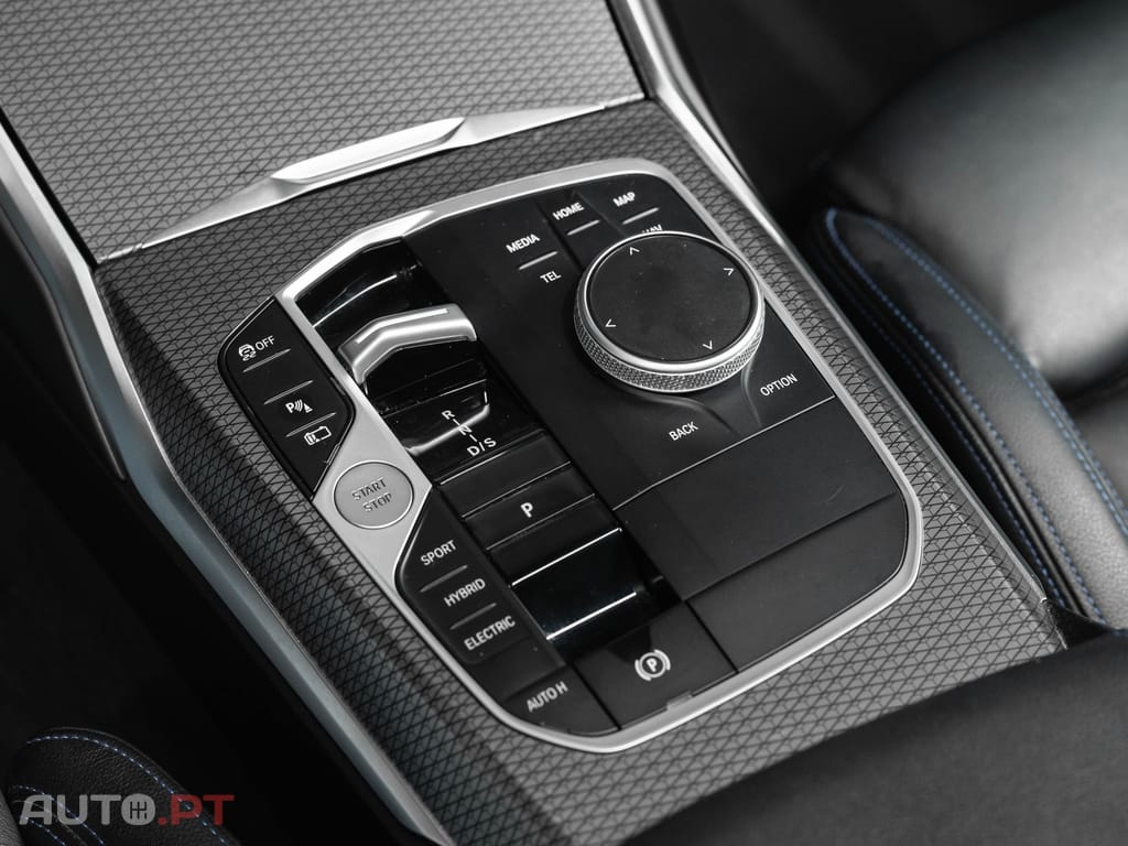 BMW 330 e Touring Pack M Auto