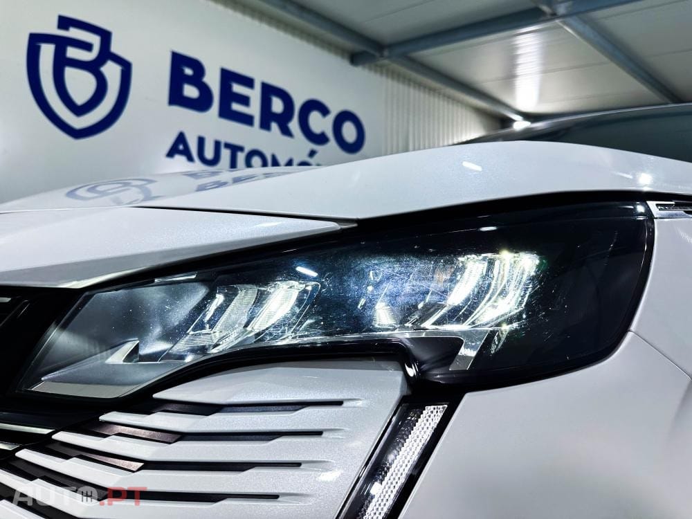Peugeot 3008 1.2 Hybrid Allure Pack e-DCS6