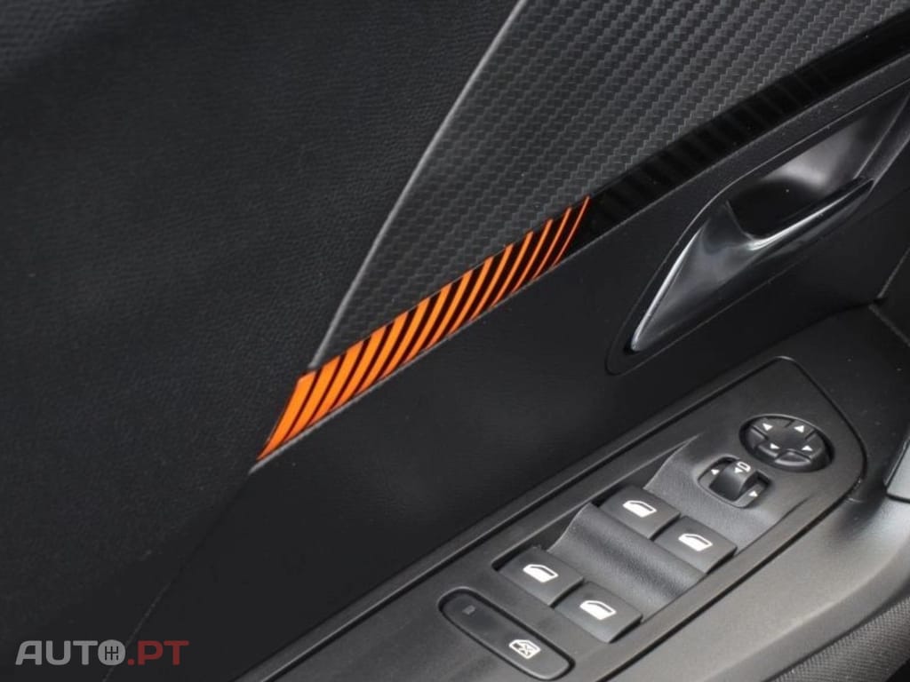 Peugeot 2008 1.2 PureTech Active Pack