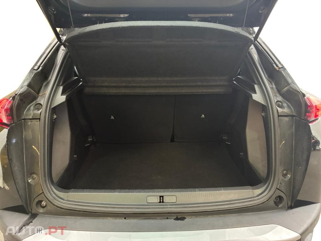 Peugeot 2008 1.2 PureTech Active Pack