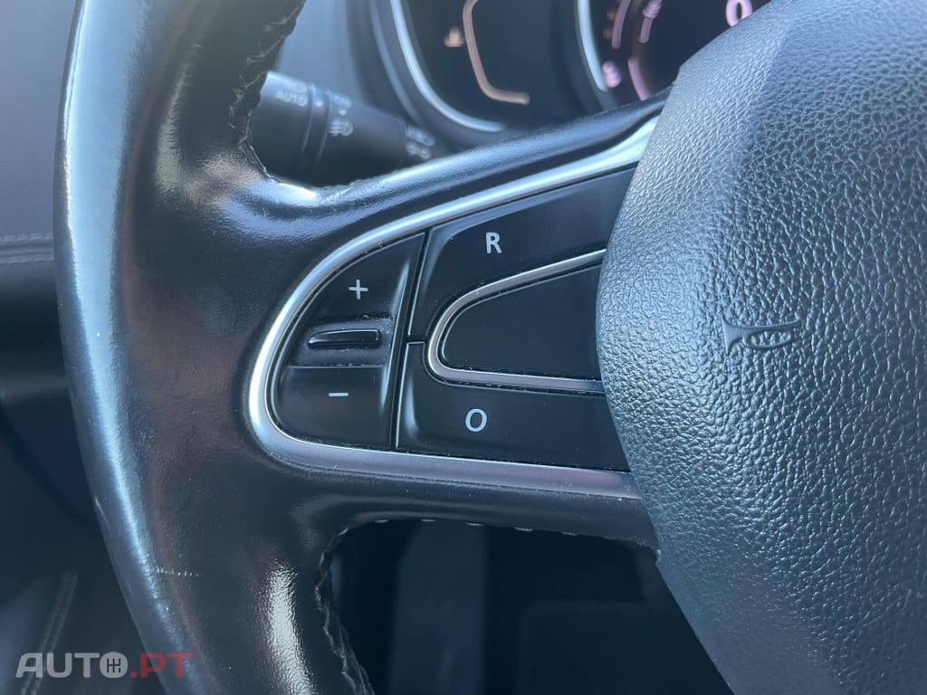 Renault Scénic BLUE dCi 120 EDC BUSINESS EDITION