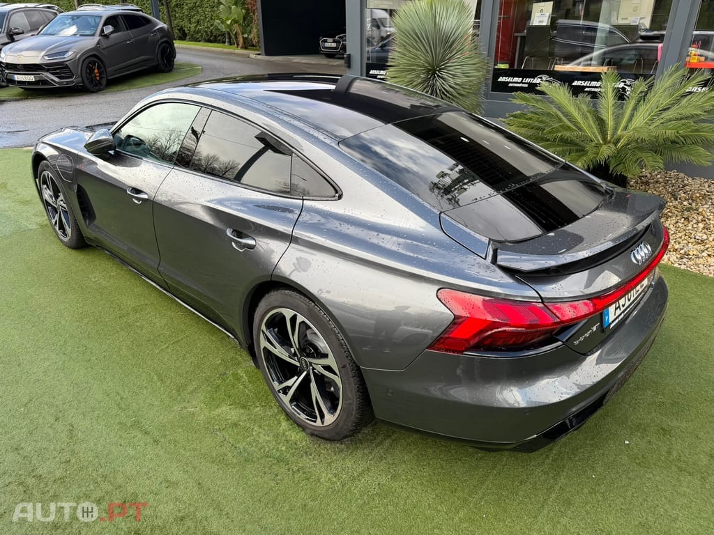 Audi E-Tron GT quattro