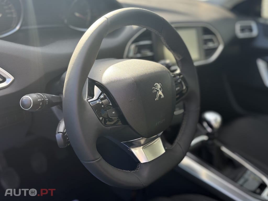Peugeot 308 BlueHDi FAP 120 Stop&Start Allure