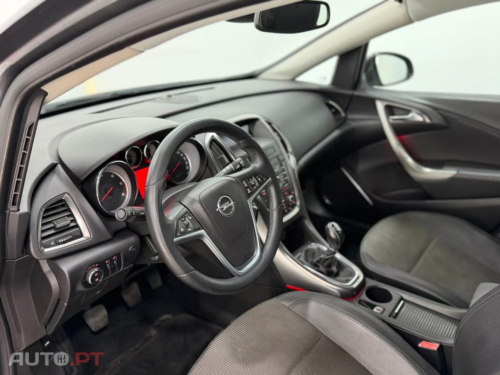 Opel Astra Sports Tourer 1.7 CDTi Cosmo