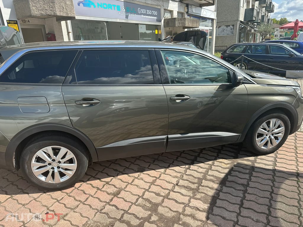 Peugeot 5008 1.5 Blue Hdi