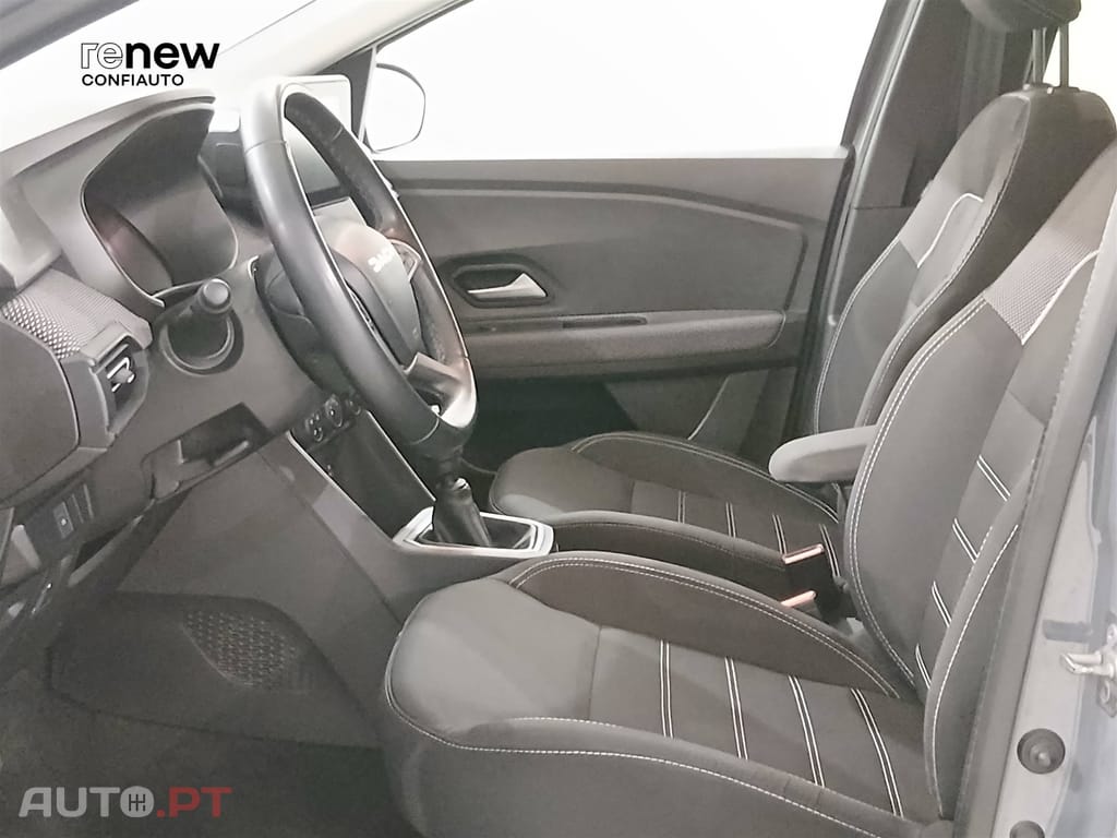 Dacia Jogger 1.0 ECO-G Expression 7L Bi-Fuel — fotografia 13