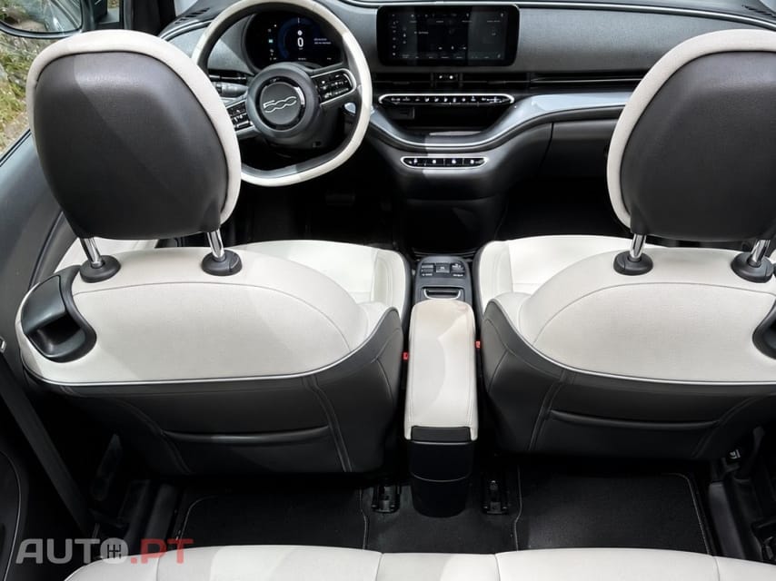 Fiat 500e La Prima