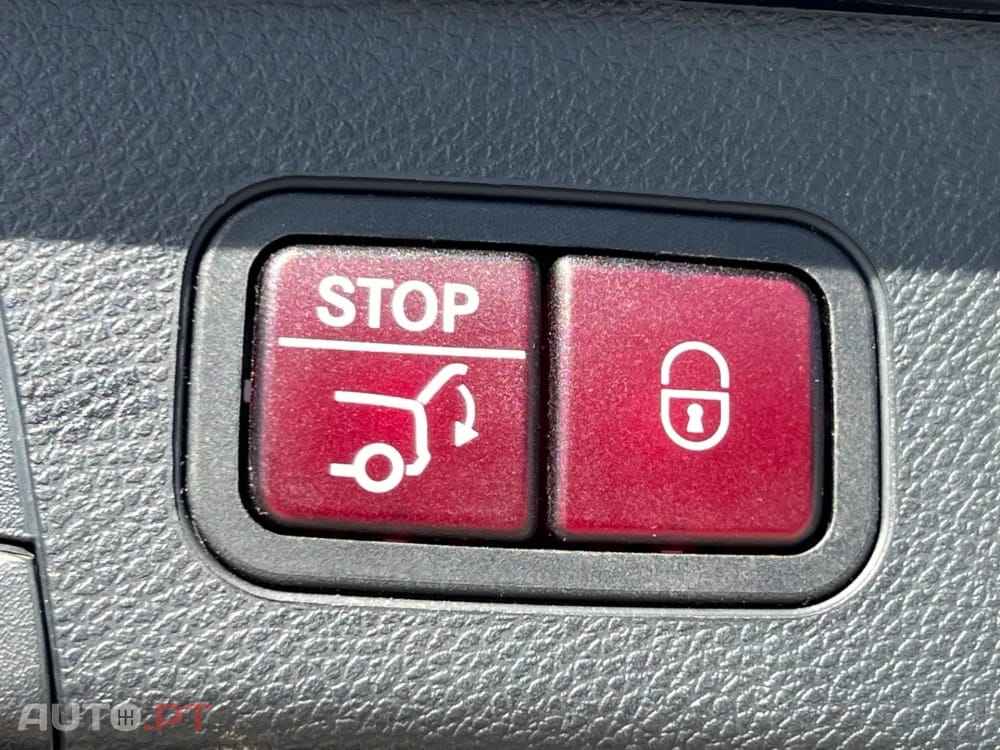 Mercedes-Benz C 300 C 300 h Avantgarde+