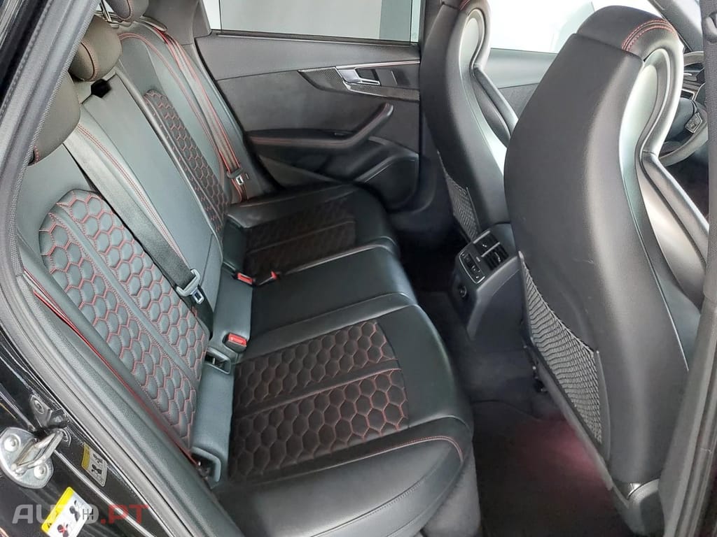 Audi RS4 2.9 TSI quattro Tiptronic