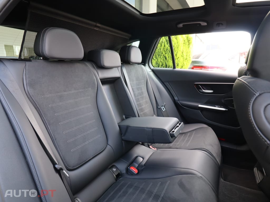 Mercedes-Benz C 300 de 4Matic T 9G-TRONIC AMG Line