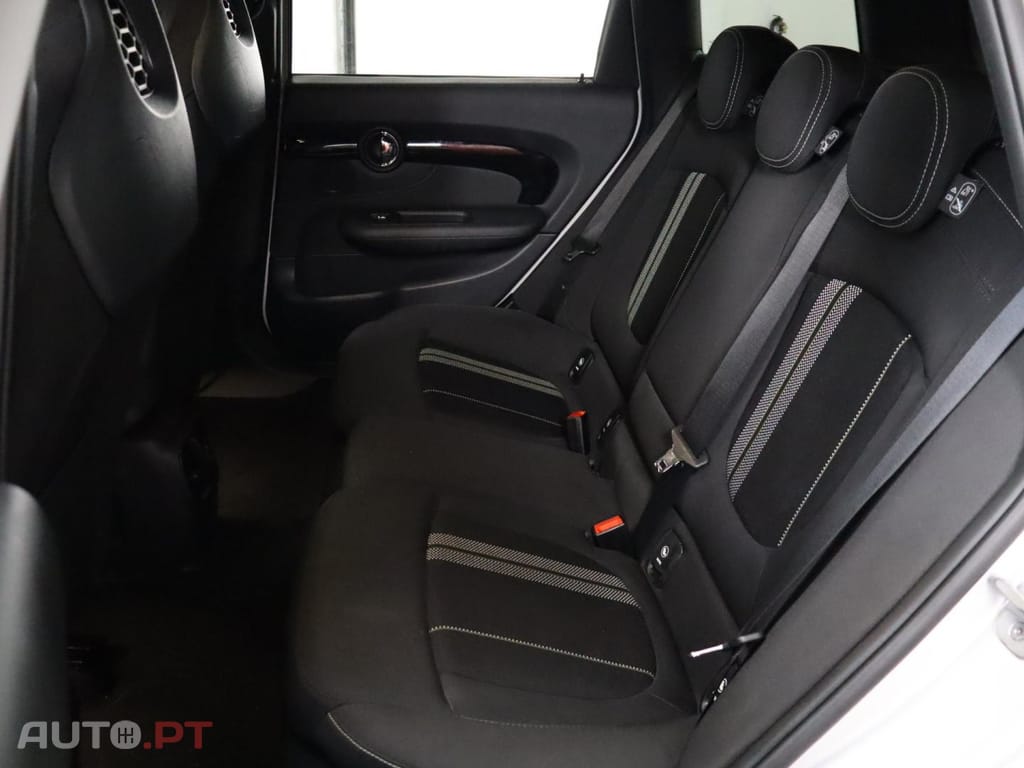 MINI Clubman Cooper D Auto