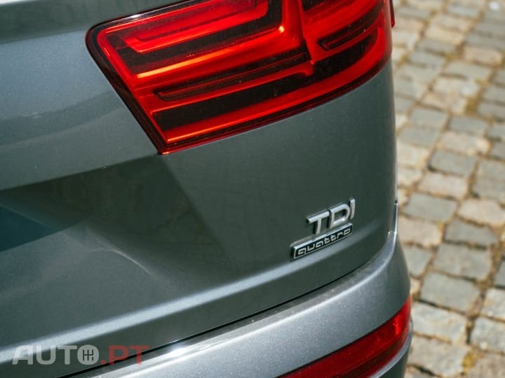 Audi Q7 3.0 TDi quattro Tiptronic 7L