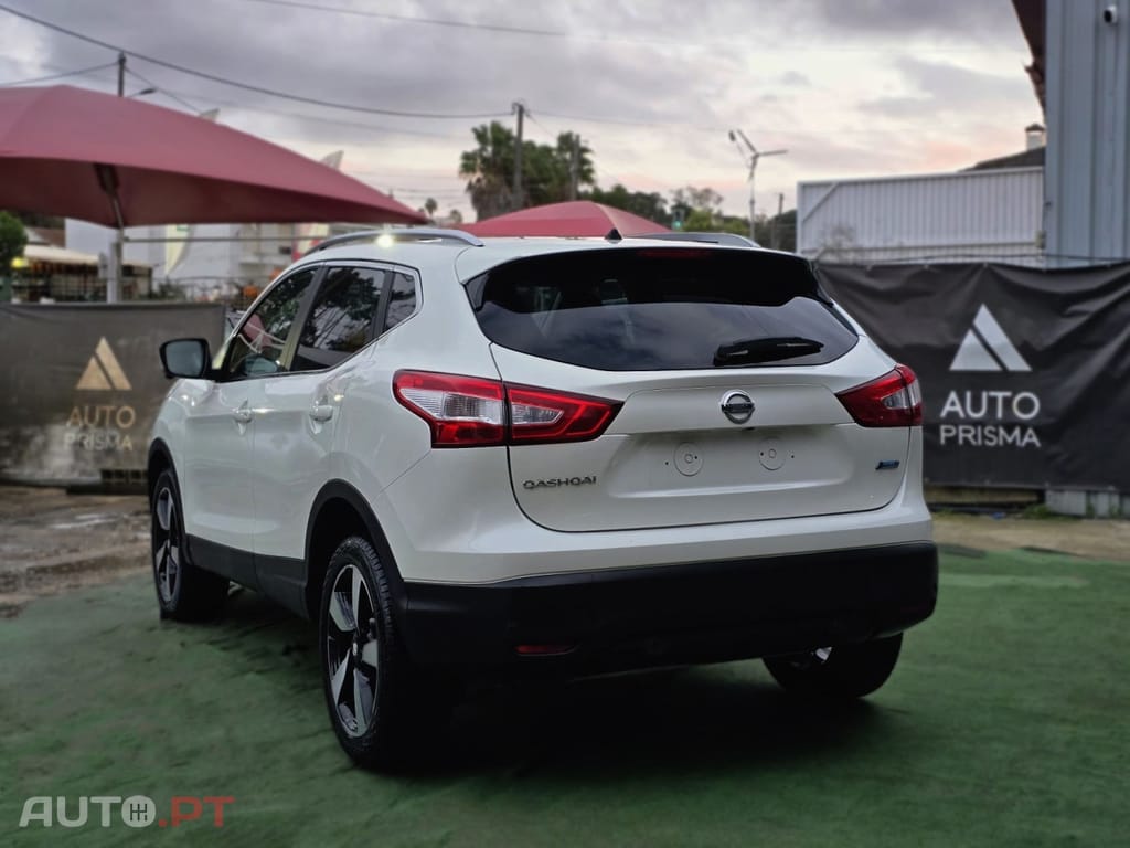 Nissan Qashqai 1.5 dCi N-Connecta RS+PS