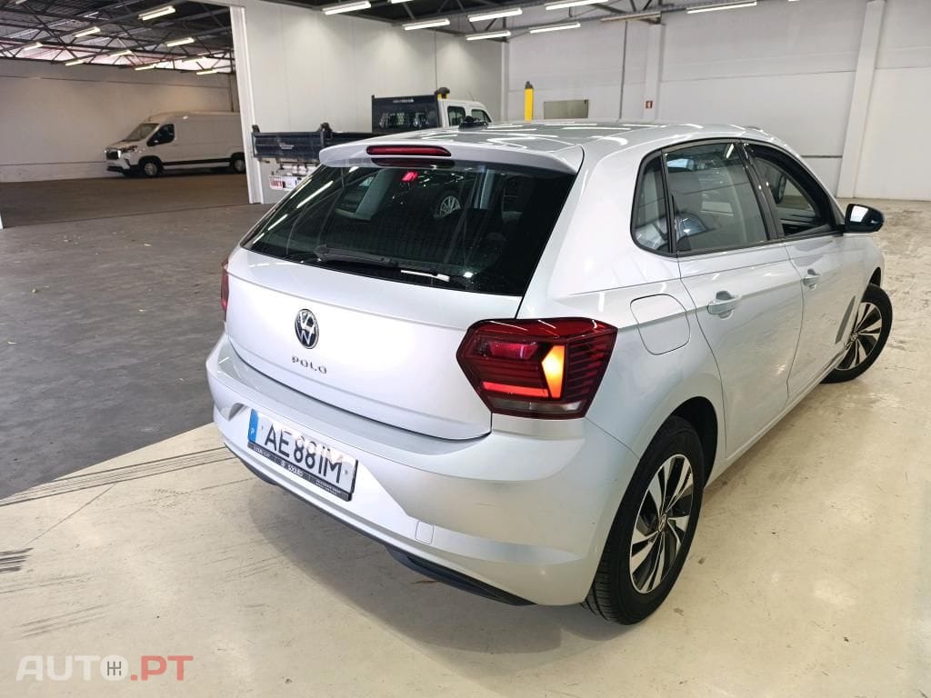 Volkswagen Polo 1.0 Confortline