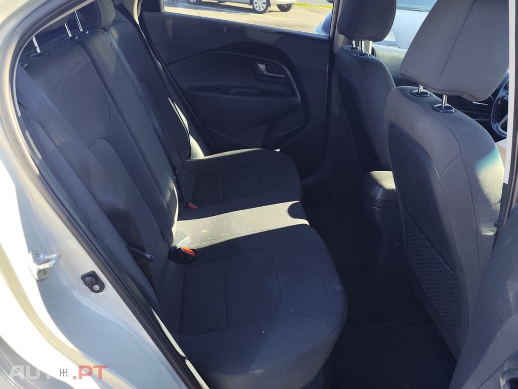 Kia Rio 1.25 cvvt AC+ve