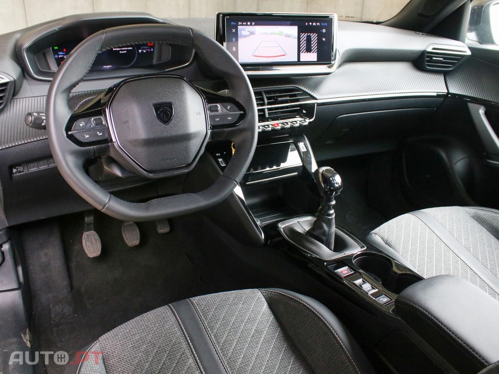 Peugeot 2008 1.2 PureTech Allure