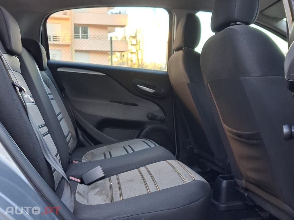 Fiat Punto Evo 1.2i 5 portas 2010