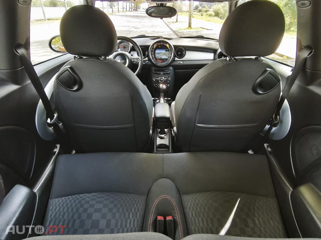 MINI Cooper John Cooper Works 153g