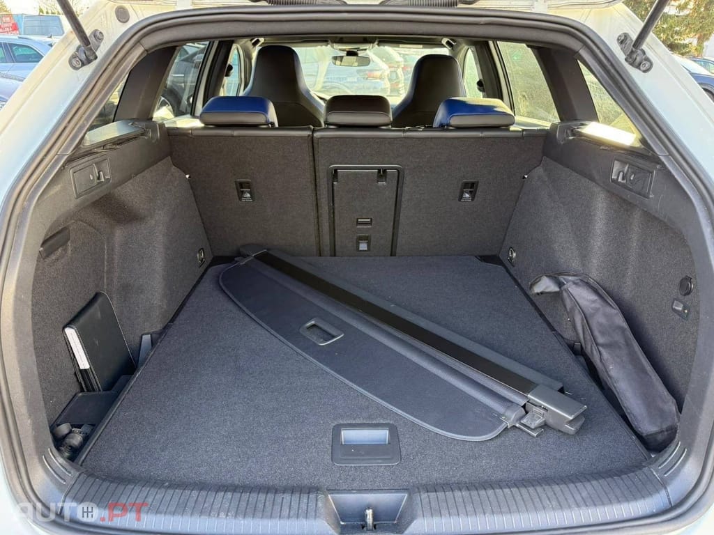 Volkswagen Golf 2.0 TSI R 4Motion