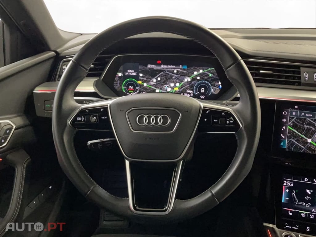 Audi Q8 E-Tron I.V.A DEDUTIVEL 50 quattro 