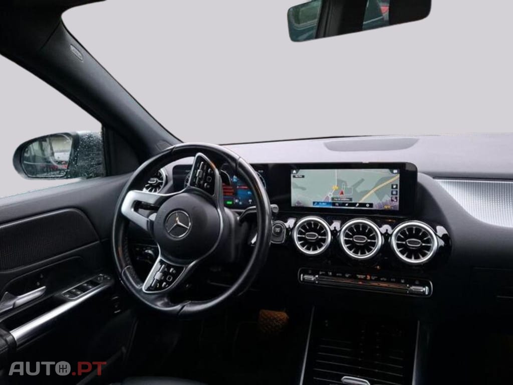 Mercedes-Benz EQA 250 67KWH 