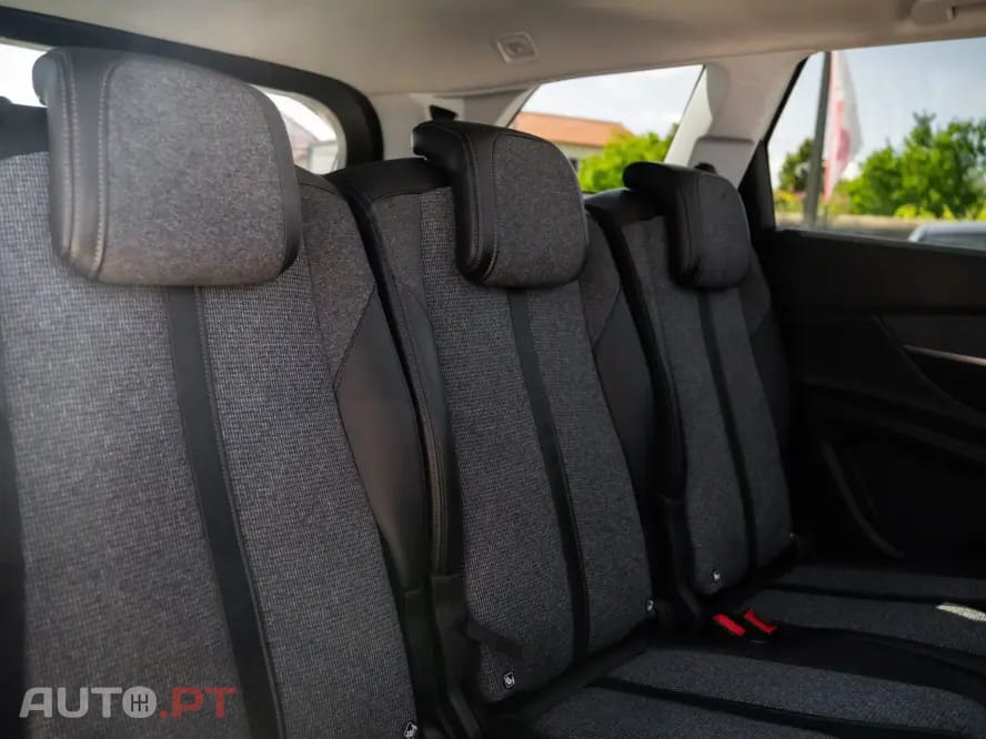 Peugeot 5008 1.5 BlueHDi Allure Pack