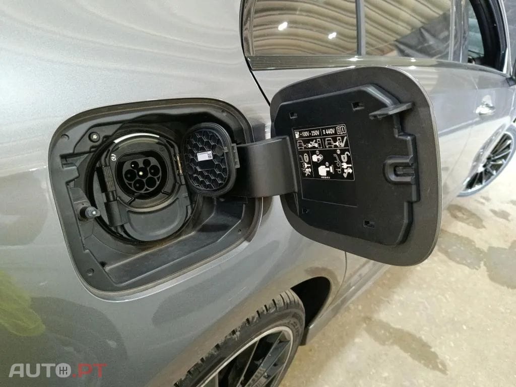 Mercedes-Benz A 250 e Style Plus