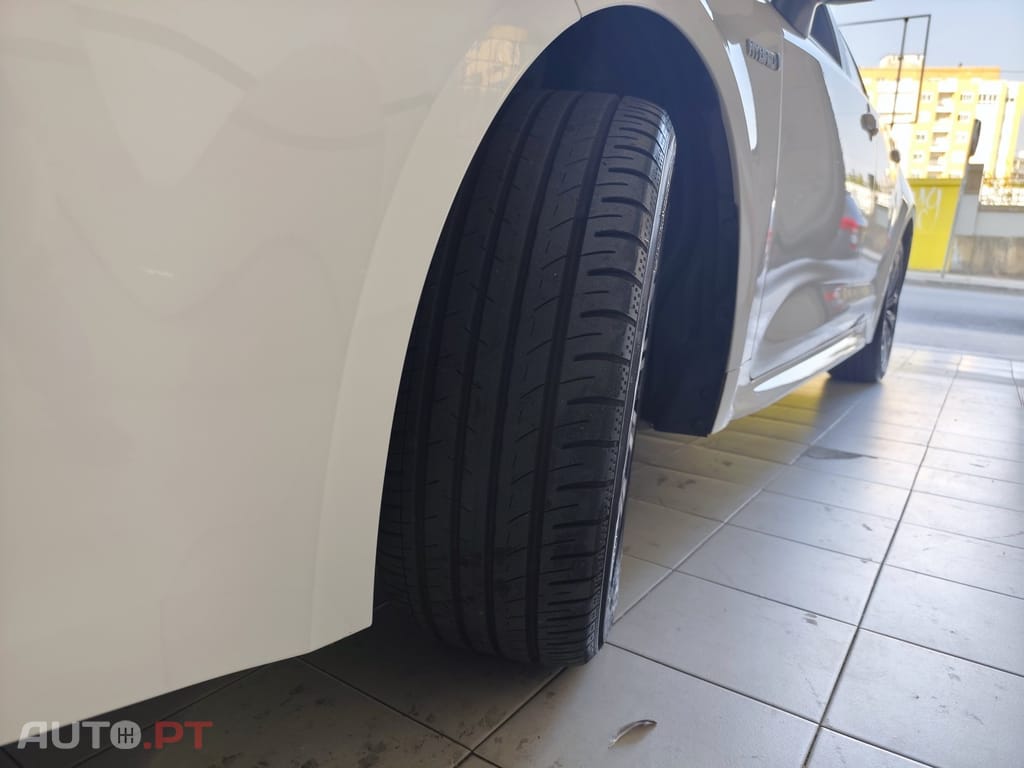 Toyota Corolla Touring Sports 1.8 Hybrid Comfort+P.Sport