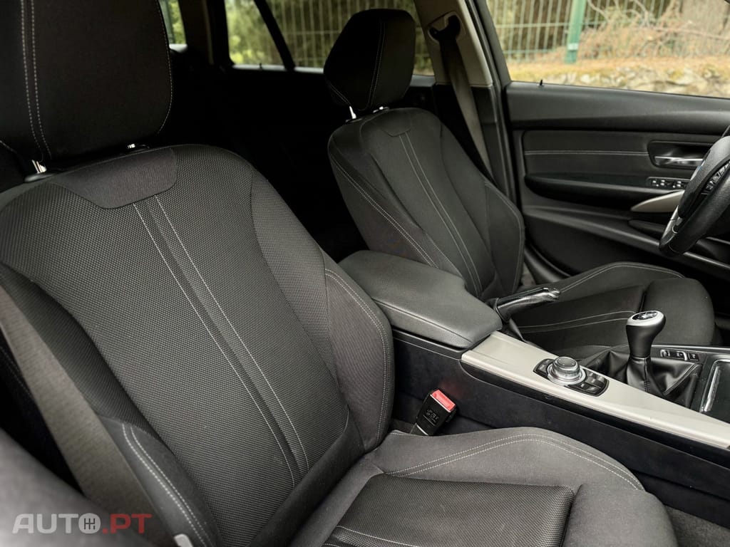 BMW 318 d Touring Modern Line