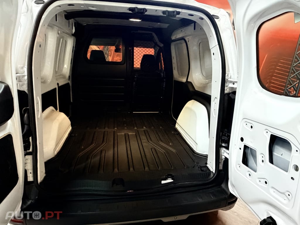Renault Kangoo Rapid E-Tech