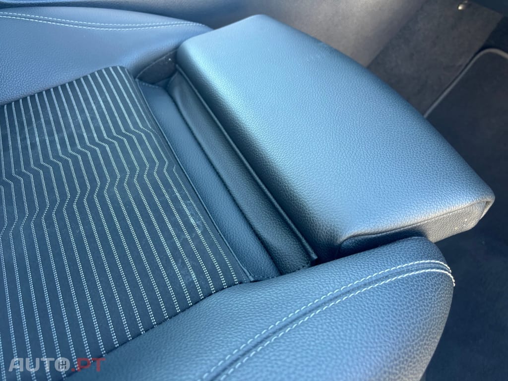 Mercedes-Benz EQA 250 Electric Art