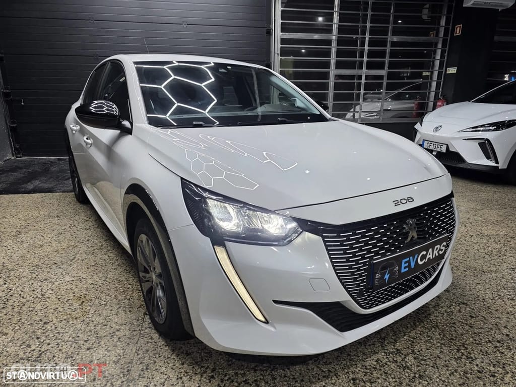 Peugeot E-208 50 kWh Allure Pack