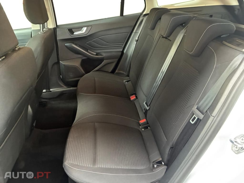 Ford Focus SW 1.0 Flexifuel mHEV Powershift Titanium X Business