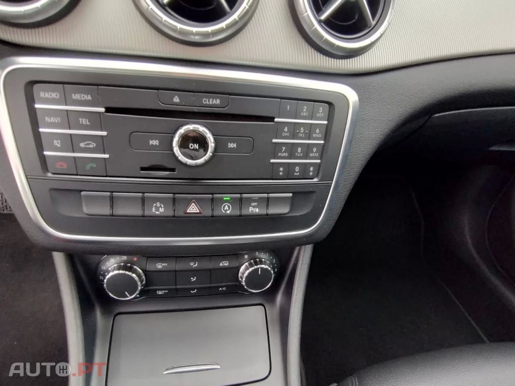 Mercedes-Benz CLA 200 D Urban Aut