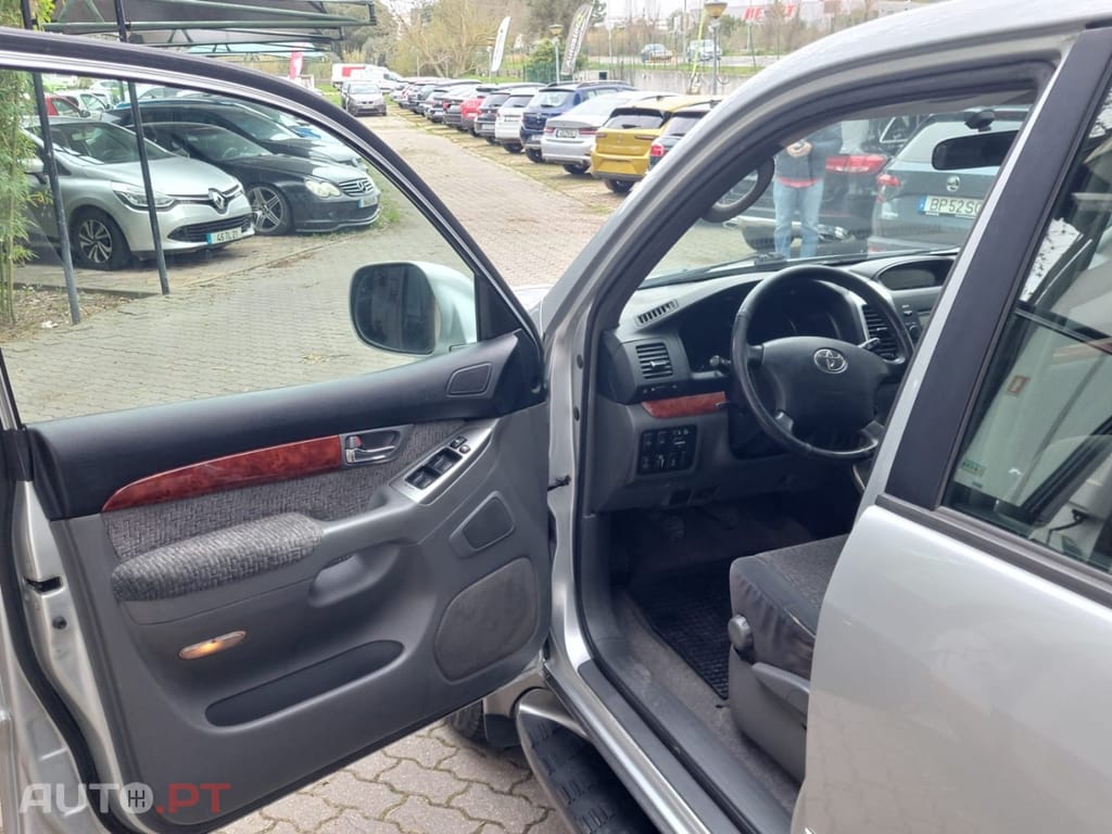 Toyota Land Cruiser 3.0 D-4D